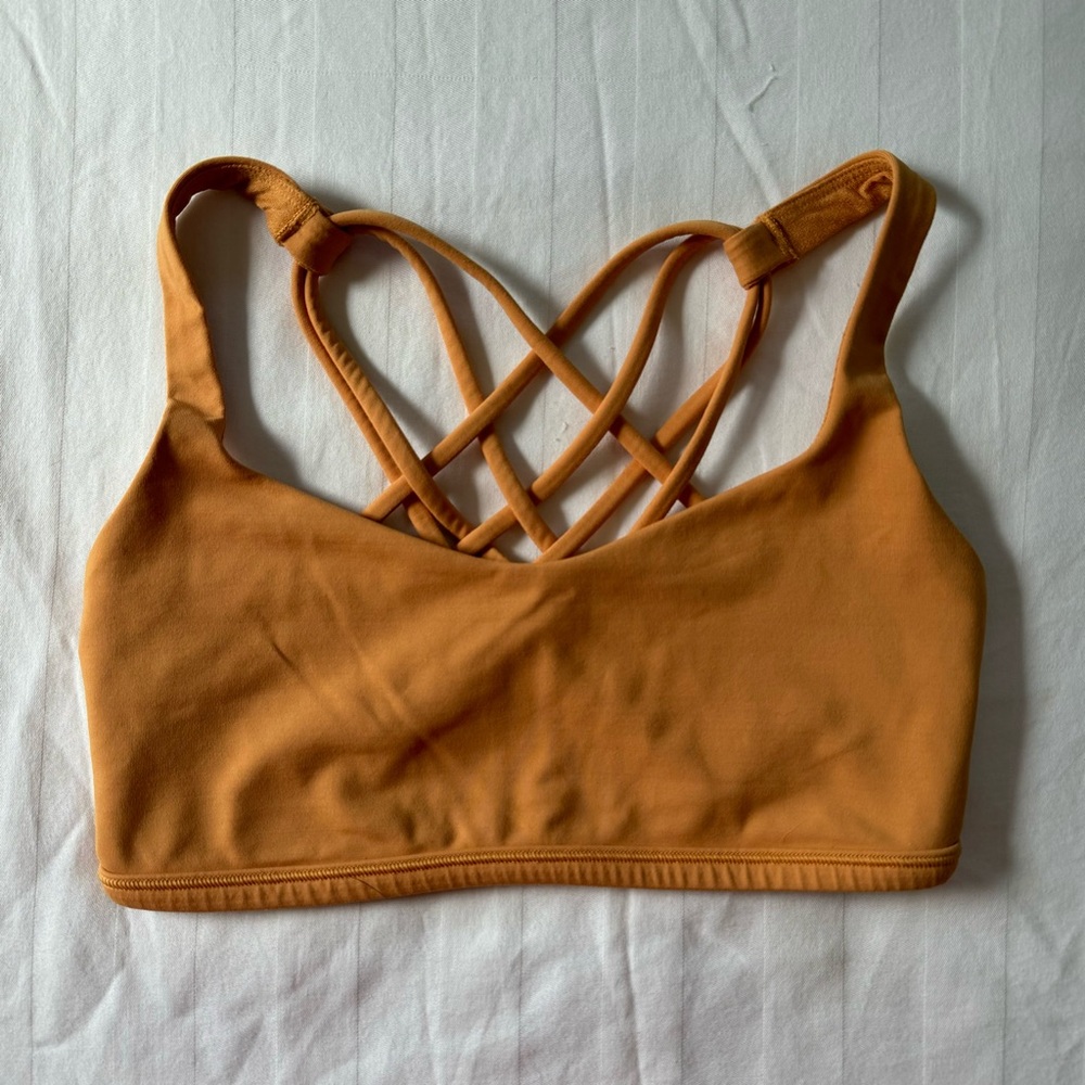 Lululemon Free to Be Bra